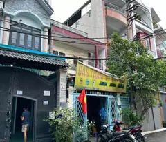 sale - alley 10m - nguyen xi, bt - 100m2 (5x20) - 2 floors - 3 bedrooms - suitable for new construction - vpct - chdv