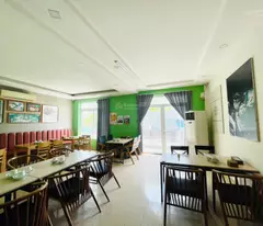 sale - beautiful house 6m horizontal - near lanmark 81 available 3 floors standard area 6x20m front alley 10m standard hc