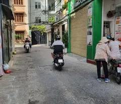 sale for settlement - 7m plastic alley - phan dang luu -4 floors -64m2- 12.5 billion.
