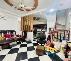 'sale hoang dieu townhouse, parking car, 2 open sides, 31m, 6.5 billion