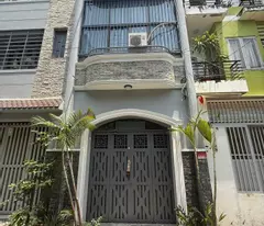 ( sale) house with 2 alley sides, at p3 go vap, private pink book, car parking at the door !!