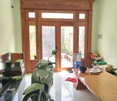 sale of 2-meter business house on le van viet street, 68m2, near marketing and auto university