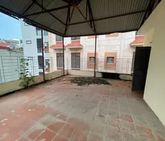sale of 7-storey house on lac long quan street, tay ho, area 257m2, price 40 billion, cash flow more than 1.2 billion/year