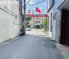 🌹 sale of a house with a car, avoiding xuan huong lake, 105m2, about 7 billion.