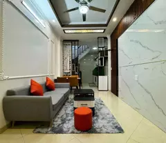 sale of dam quang trung townhouse, spacious house, fully furnished.