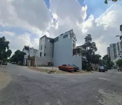 sale of garden villas in da ton, gia lam. area 202m2. mt 8m. 15m road. contact 0989894845
