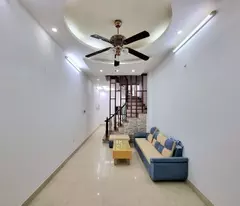 sale of hao nam's house. area 40.5m2 - 5 t. 2 open sides - pine alley - beautiful house - ready to live. high price 4 billion
