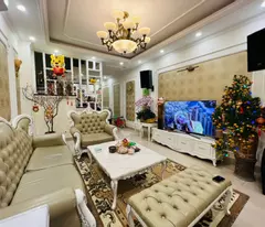 sale of hoang mai house 70m 4 floors priced slightly at 8 billion