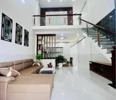 sale of house 500m from dermatology hospital. full residential private book