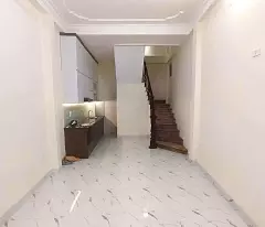 sale of house at best price in cau giay district, 30m2 x 5 floors, rear hatch, 2 open spaces - price 6.35 billion