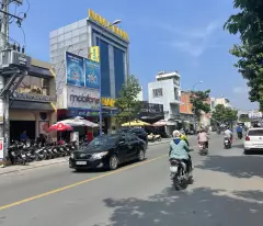 sale of house frontage 24x78m price 115 billion le thi ha street