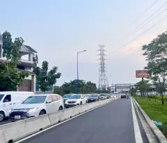sale of land plot parallel to vo nguyen giap and frontage on front and back roads on nam hoa street