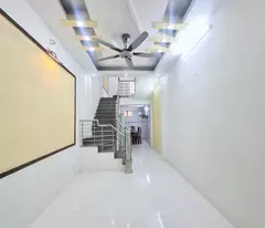 sale of ngoc hoi 5t house, beautiful and sparkling, 40m2, next door to phap van urban area, near nuoc ngam bus station. contact 0972448366