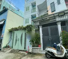 sale of pine truck november house - indoor bedroom car - across district 6 - 4 floors - 4m x18m for just over 5 billion