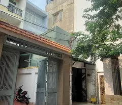 sale of to hien thanh house, district 10, area 148m2, dump car only 100 million/m2