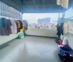 sale of tu hoang house 68m 7 floors 11.3 billion business
