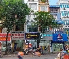 sale on ton duc thang street, 45m2 x 4 floors, price only 17 billion