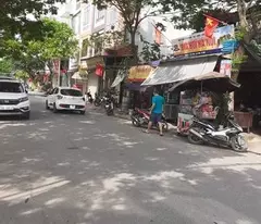 self-built residential house for sale in mau luong, near market, area 40m2, 4 bedrooms, lots of utilities, price 6.2 billion,