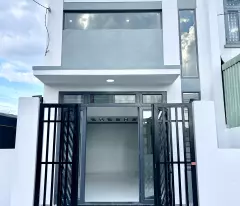 sell ly!!! mezzanine house adjacent to tan phong ward