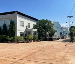 selling 1t1l corner house on motorway street (tan van ward) only 2,950 billion