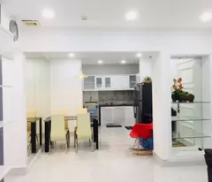 selling 2-bedroom apartment adjacent to phu my hung, convenient to go everywhere