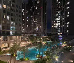 selling 2 bedroom apartment + west gate binh chanh, cut 300 million