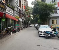 selling 2-bedroom residential house on tran duy hung, cau giay. area 38m - 3t only 4 billion near street.