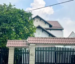 selling 2-storey front house 10x25m price 16.5 billion tran van muoi street