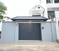selling 2-storey front house 8x25m price 11.98 billion hiep thanh street 23