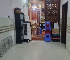 selling 2-storey house, 62m2, car alley no. 4, binh hung hoa b, binh tan: price 5 billion, pink book, 2 bedrooms, 2 bathrooms. call