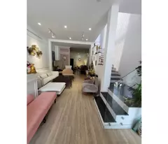 selling 2-storey house fronting ngo quyen street (close to han river bridge) area 125m2 price 14ty8 contact 0942992361