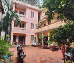 selling 255m for co-operators to give away a house at a very high investment price