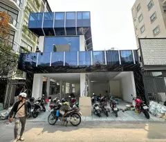 selling 2mt corner house thach thi thanh - district 1 width 9.5m