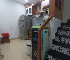 selling 3-floor house with cao van ceiling price 2ty85