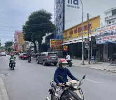 selling 3-storey house 5x25m price 16.5 billion nguyen anh thu street