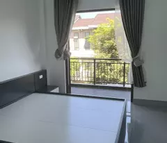 selling 3-storey house, newly completed, good furniture, ready monthly cash flow