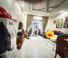 selling 3-storey house with 4 bedrooms, 56m2 on tan hoa 2 street, district 9, ho chi minh city, so hong, price 5.89 billion, contact: 0933125879.