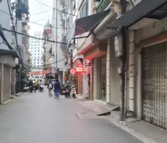 selling 3-storey house with 92m2 frontage 6.8m and sleeping car in the house at doi nhan ba ​​dinh for only 18 billion
