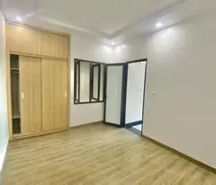 selling 3.5-storey house, parked car for 2.8 billion on an truc street, so dau, hong bang