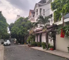 selling 4-floor front villa front of dht 10 district 12, 130m2 (8 x 17) about 14 billion