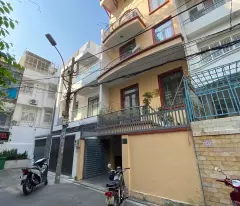 selling 4-storey house 6x16m price 20 billion 6m hong ha street