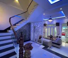 selling 4-storey house facing nguyen thi minh khai street - nha trang city center with elevator area: 91.6m2 -