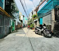 selling 4-storey house on ben phu lam street 3.5x11m (39m2) district 6.price: 4.x billion.q6.1.24