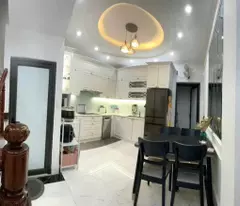 selling 4-storey staff subdivision, 44m2 thai ha street, dong da district, car garage, price only 14 billion