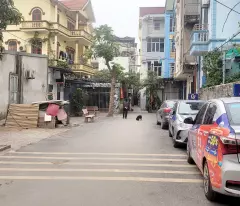 selling 4-storey truck parked business house ngoc hoi hanoi 7.5 billion
