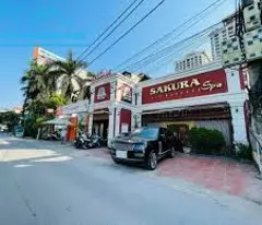 selling 466m2 of land on au co street, right at the intersection of the long dang thai mai and au streets.