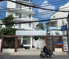 selling 5-storey basement building, corner 2mt bui thi xuan, good price