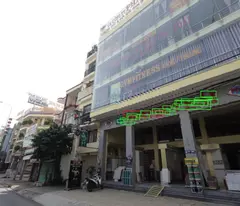 selling 5-storey facade 14x19m for 43 billion ha huy giap street
