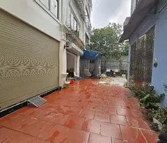 selling 5-storey house for only 4.8 billion. co bi central plot subdivision.