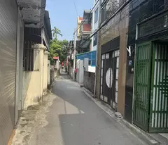 🚗 selling 50m² of land to give away a 5-storey house in co bi, gia lam - price slightly 7 billion. car enter the house.